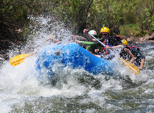 Rafting in canoa