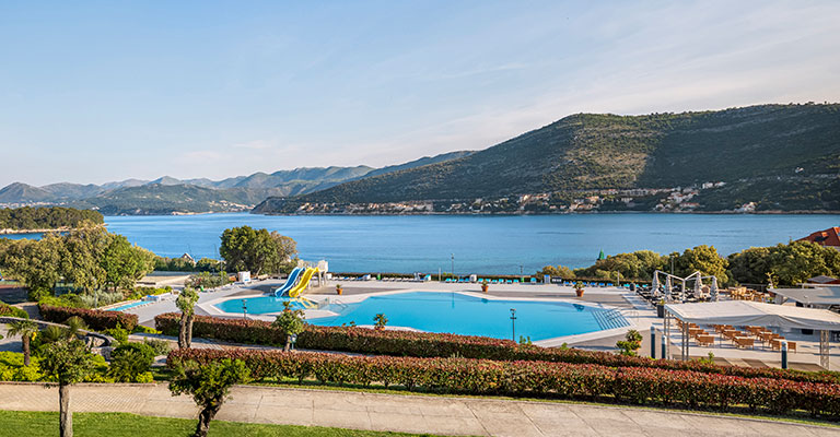 beach-pool-wellness